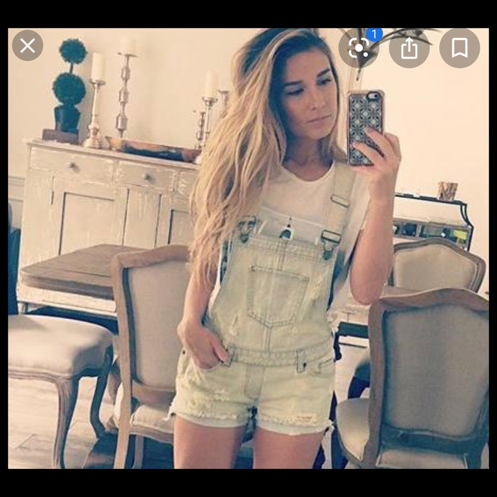 Kittenish Overall’s